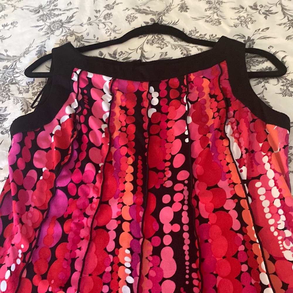 Women’s size 10 petite knee length sleeveless dress